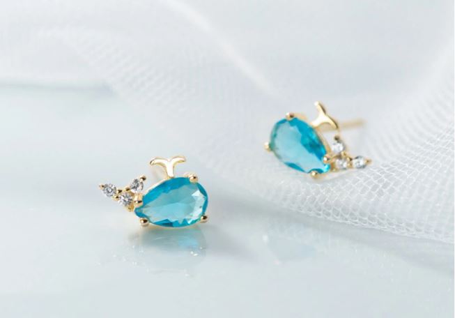 Dolphin Studs