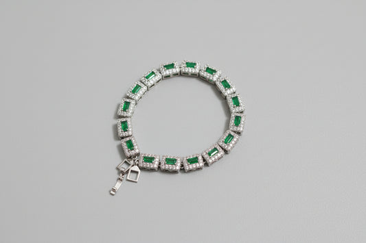 Green Radiance Geometric Bracelet (Silver Polish)