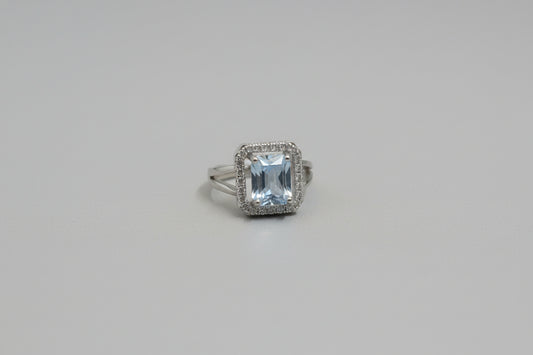 A2 Medium size adjustable zircon ring